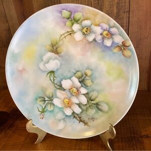 VTG 1981 Hand Painted White Flowers Porcelain Plate Artist Signed Cottagecore